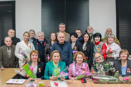 Делегация КПРФ во главе с К.К. Тайсаевым работает в Луганской Народной Республике