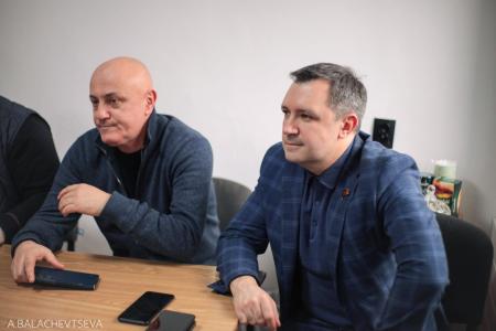 Делегация КПРФ во главе с К.К. Тайсаевым работает в Луганской Народной Республике