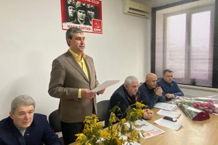 Делегация КПРФ во главе с К.К. Тайсаевым работает в Луганской Народной Республике