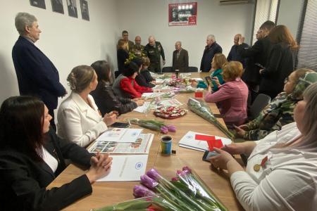 Делегация КПРФ во главе с К.К. Тайсаевым работает в Луганской Народной Республике
