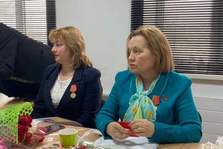Делегация КПРФ во главе с К.К. Тайсаевым работает в Луганской Народной Республике