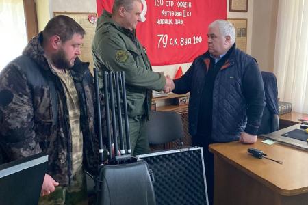 Делегация КПРФ во главе с К.К. Тайсаевым работает в Луганской Народной Республике