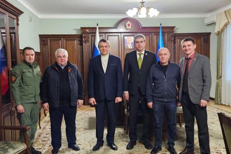 Делегация КПРФ во главе с К.К. Тайсаевым продолжает работу в Луганской Народной Республике