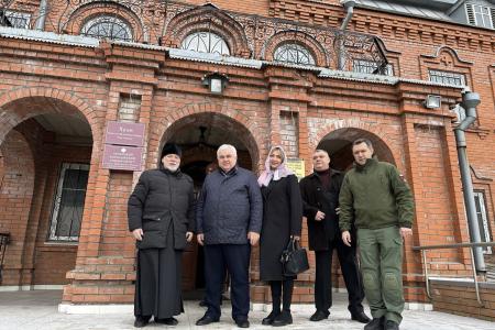 Делегация КПРФ во главе с К.К. Тайсаевым продолжает работу в Луганской Народной Республике