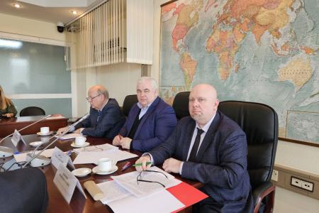 К.К. Тайсаев принял участие в Круглом столе в Госдуме