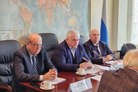 К.К. Тайсаев принял участие в Круглом столе в Госдуме