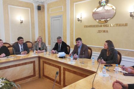 Состоялось очередное заседание экспертного совета фракции КПРФ Тюменской областной думы по социально-экономическим вопросам