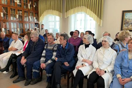 Кандидат в Президенты РФ от КПРФ Николай Харитонов посетил ЗАО «Щёлковохлеб» в Подмосковье