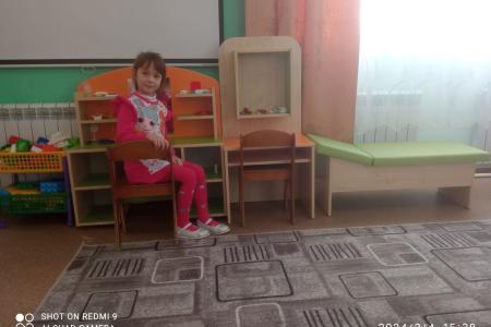 Воронежская область. В Перелешинском детском саду появилась новая мебель. Об этом в Год семьи позаботились депутаты от КПРФ Сергей Гаврилов и Денис Рослик