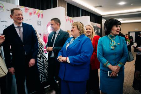 Ульяновская область. Айрат Гибатдинов посетил форум деловых женщин