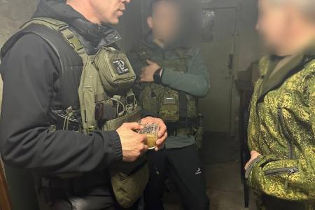 Первый секретарь Херсонского регионального отделения КПРФ Рамиль Замалетдинов встретился с бойцами на прифронтовой территории