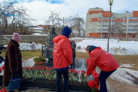 Смоленщина отметила 90-летие Юрия Гагарина