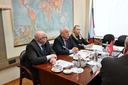 Н.М. Харитонов встретился в Москве с международными наблюдателями от МПА СНГ