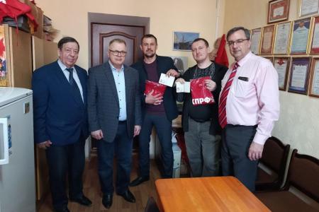 Руководитель фракции КПРФ в Мособлдуме Александр Наумов: Ряды каширских коммунистов пополняются, значит мы работаем не зря!