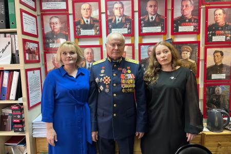 Подмосковные коммунисты: «Ленин вручил нам Знамя, в космос Гагарин вел!»