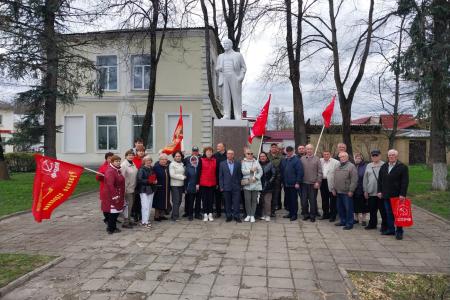 Основные вертикали работы подмосковных коммунистов за апрель