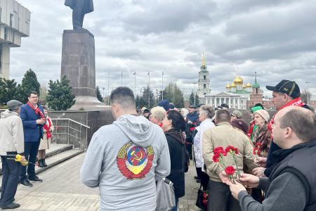 Тульский обком партии отметил День рождения В.И. Ленина массовыми акциями, субботниками и ленинскими уроками