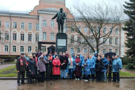 Санкт-Петербург. Райкомы КПРФ провели мероприятия, приуроченные ко Дню рождения Ленина