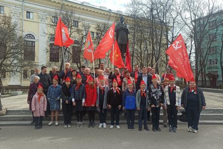 Коммунисты и жители Рязани отметили День космонавтики