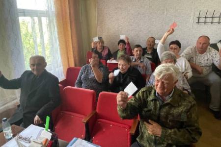 Ольга Алимова вместе с Валерием Рашкиным приняли участие в отчетно-выборном собрании Новоузенского районного отделения КПРФ