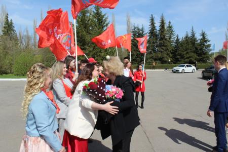 Нина Останина, Мария Дробот и Георгий Камнев почтили память В.И. Илюхина в Пензе