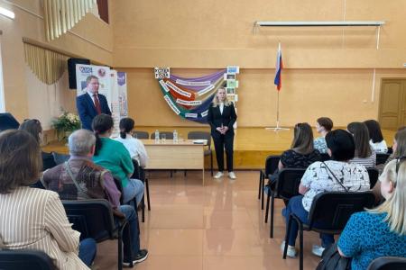 Зампред Комитета Госдумы по защите семьи Мария Дробот посетила пензенскую школу №58