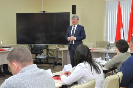 Дмитрий Новиков на партийно-профсоюзных курсах в Санкт-Петербурге: “Возможности профсоюзов и влияние коммунистов должны служить рабочему классу и всем трудящимся”