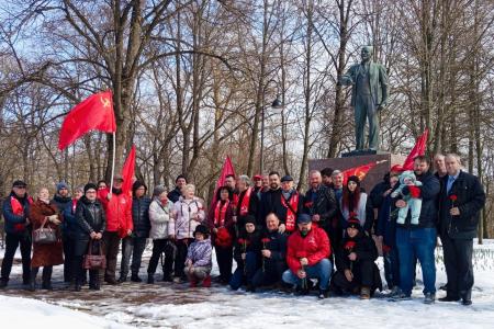 Санкт-Петербург. Райкомы КПРФ провели мероприятия, приуроченные ко Дню рождения Ленина