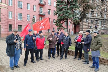 Санкт-Петербург. Райкомы КПРФ провели мероприятия, приуроченные ко Дню рождения Ленина
