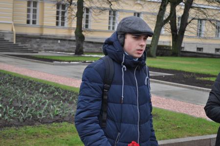 Санкт-Петербург. Коммунисты пришли к Смольному в День рождения великого революционера