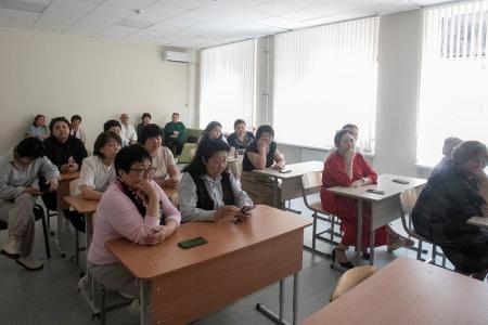 Республика Калмыкия. Депутаты фракции КПРФ в Народном Хурале провели встречи с избирателями в Юстинском районе