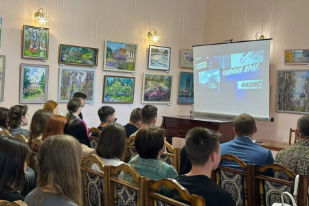 Депутат-коммунист Госсовета Крыма И. Донченко: Копия Знамени Победы будет передана нашим бойцам в зоне СВО