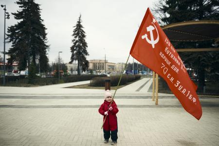 Нижегородские коммунисты провели автопробег в честь 63-й годовщины Дня космонавтики