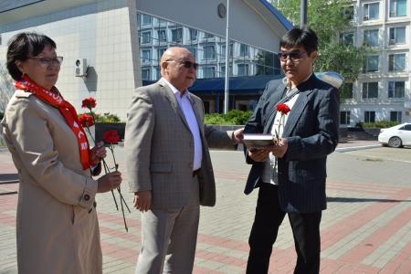 В Калмыкии достойно отметили день рождения В.И. Ленина