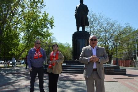 В Калмыкии достойно отметили день рождения В.И. Ленина