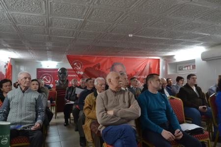 На пленуме астраханских коммунистов обсудили итоги президентских выборов