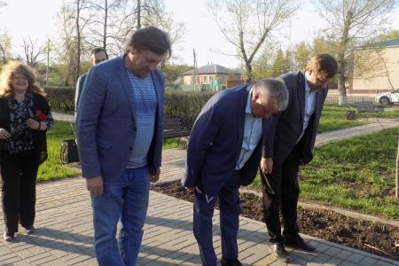 Сергей Гаврилов: «Память об убитых оккупантами в 1942 году жителях села Урыв Воронежской области нужно хранить и передавать детям»