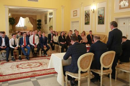 Дмитрий Новиков вручил дипломы выпускникам Центра политической учебы ЦК КПРФ