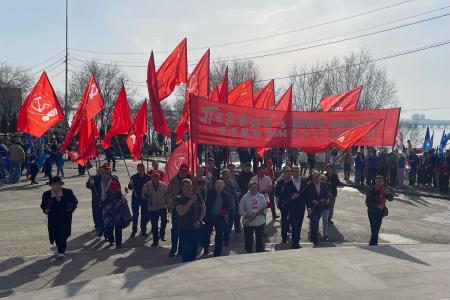 Саратовские коммунисты достойно отмечают День Космонавтики