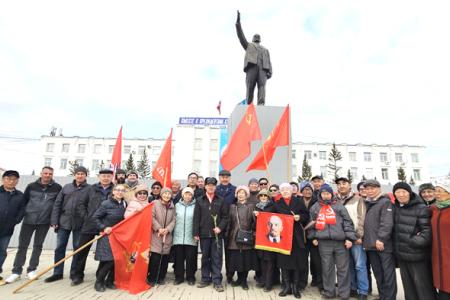 Коммунисты Якутии отметили 154-ю годовщину   со дня рождения В.И. Ленина