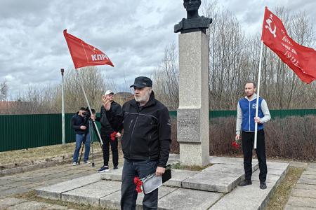 «Он сказал – поехали!». Ивановские коммунисты отметили День космонавтики рядом мероприятий