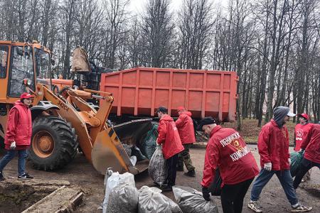 Ивановские коммунисты приняли участие в общегородском субботнике на мемориале «Красная Талка»