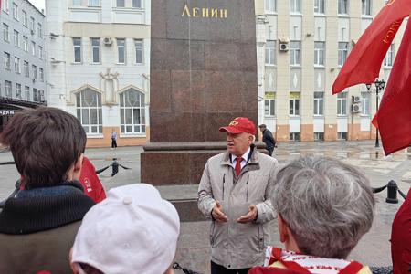 День рождения В.И. Ленина в Иванове прошёл торжественно и людно