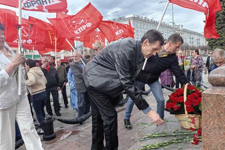 День рождения В.И. Ленина в Иванове прошёл торжественно и людно