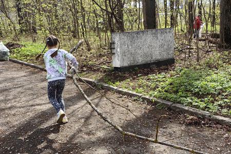 Ивановские коммунисты и сторонники партии привели в порядок Мемориал-захоронение «Кладбище старых большевиков»