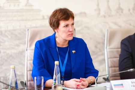 Ирина Филатова выступила в Казани на Международном круглом столе в формате БРИКС+ с докладом о регулировании маркетплейсов в России
