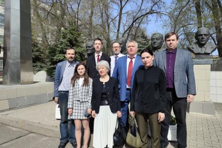 Воронеж. В канун Дня космонавтики активисты КПРФ прикоснулись к истории ракетно-космического двигателестроения