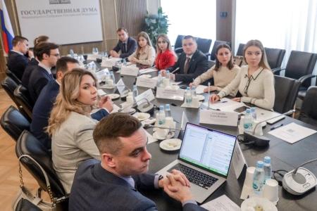 Представители Ленинского комсомола приняли участие в заседании Молодежного парламента при Государственной Думе