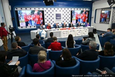 Программа КПРФ – новый курс развития России!