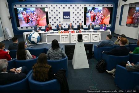 Программа КПРФ – новый курс развития России!